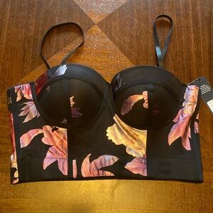 Fashion Nova crop top size medium